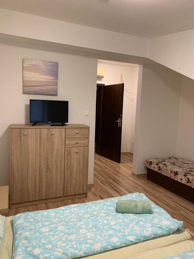 Hotel Tatra Малацки Екстериор снимка